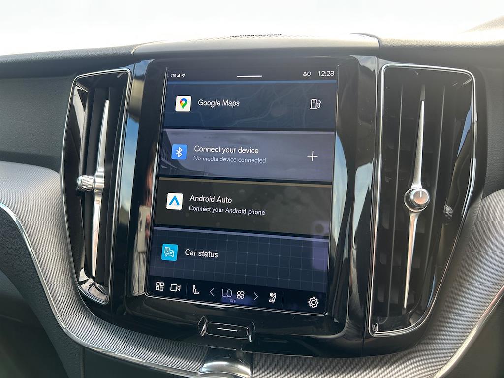 Used Volvo XC60 2022 for sale - 76497352: Photo 13