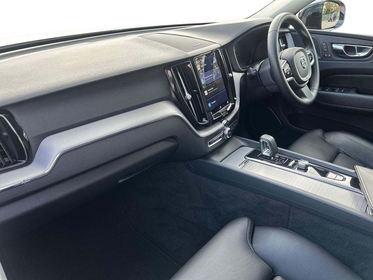 Used Volvo XC60 2022 for sale - 76497352: Photo 9