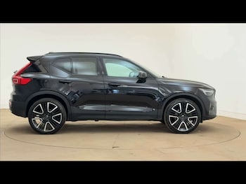 Used Volvo XC40 2025 for sale - 78480079: Photo