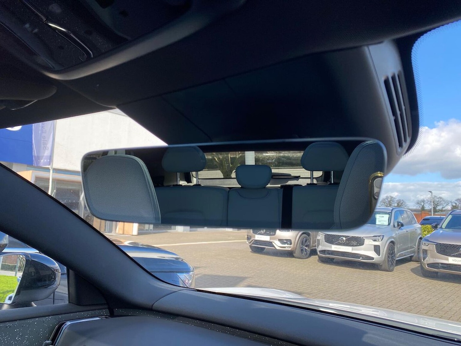 Used Volvo EX30 2025 for sale - 77901624: Photo 14