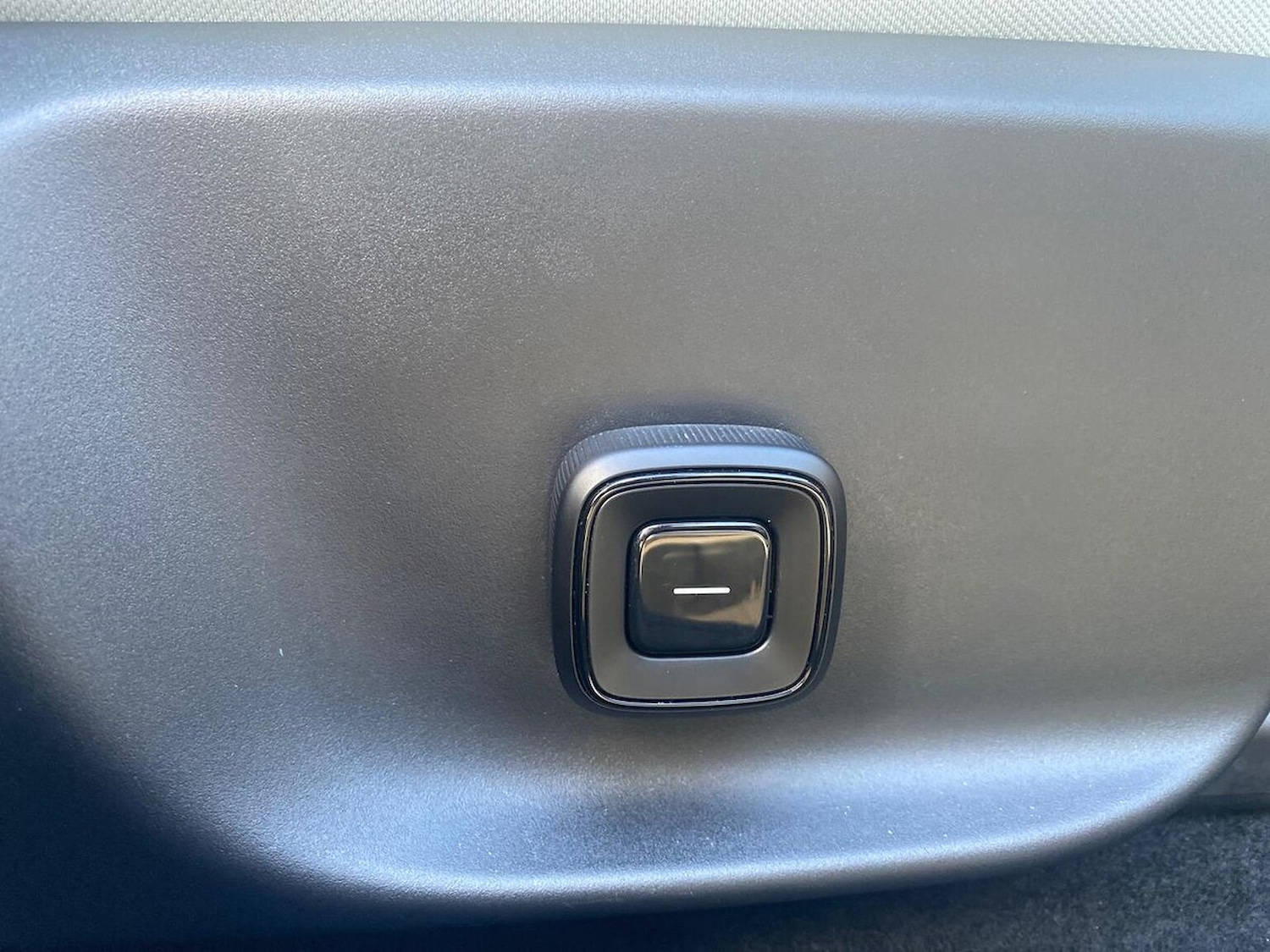 Used Volvo EX30 2025 for sale - 77901624: Photo 29