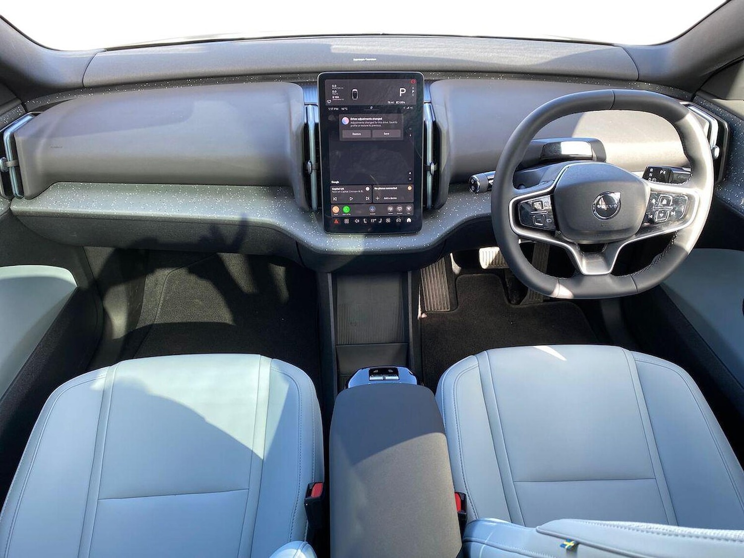 Used Volvo EX30 2025 for sale - 77901624: Photo 8