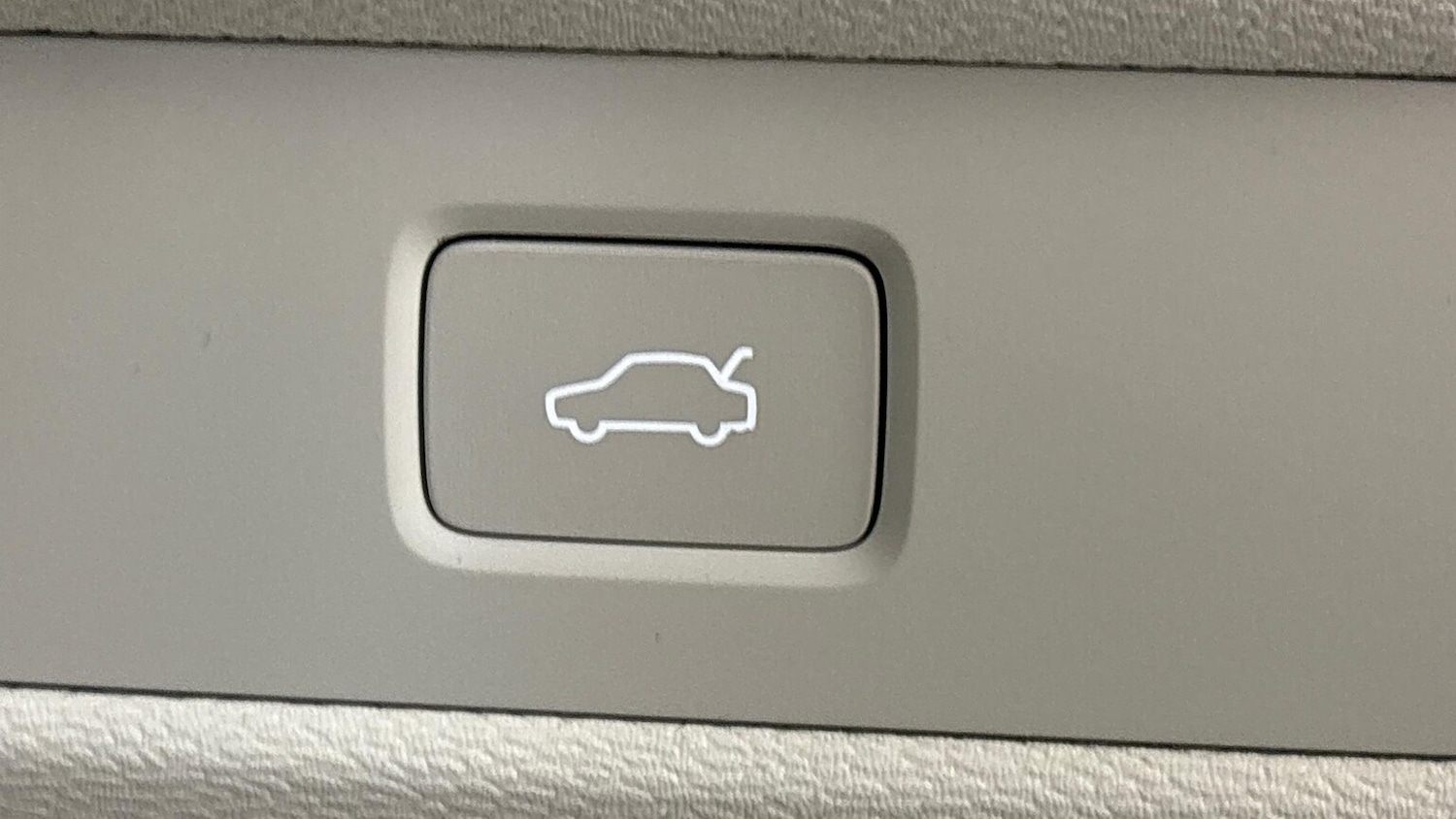 Used Volvo XC60 2025 for sale - 76863959: Photo 27