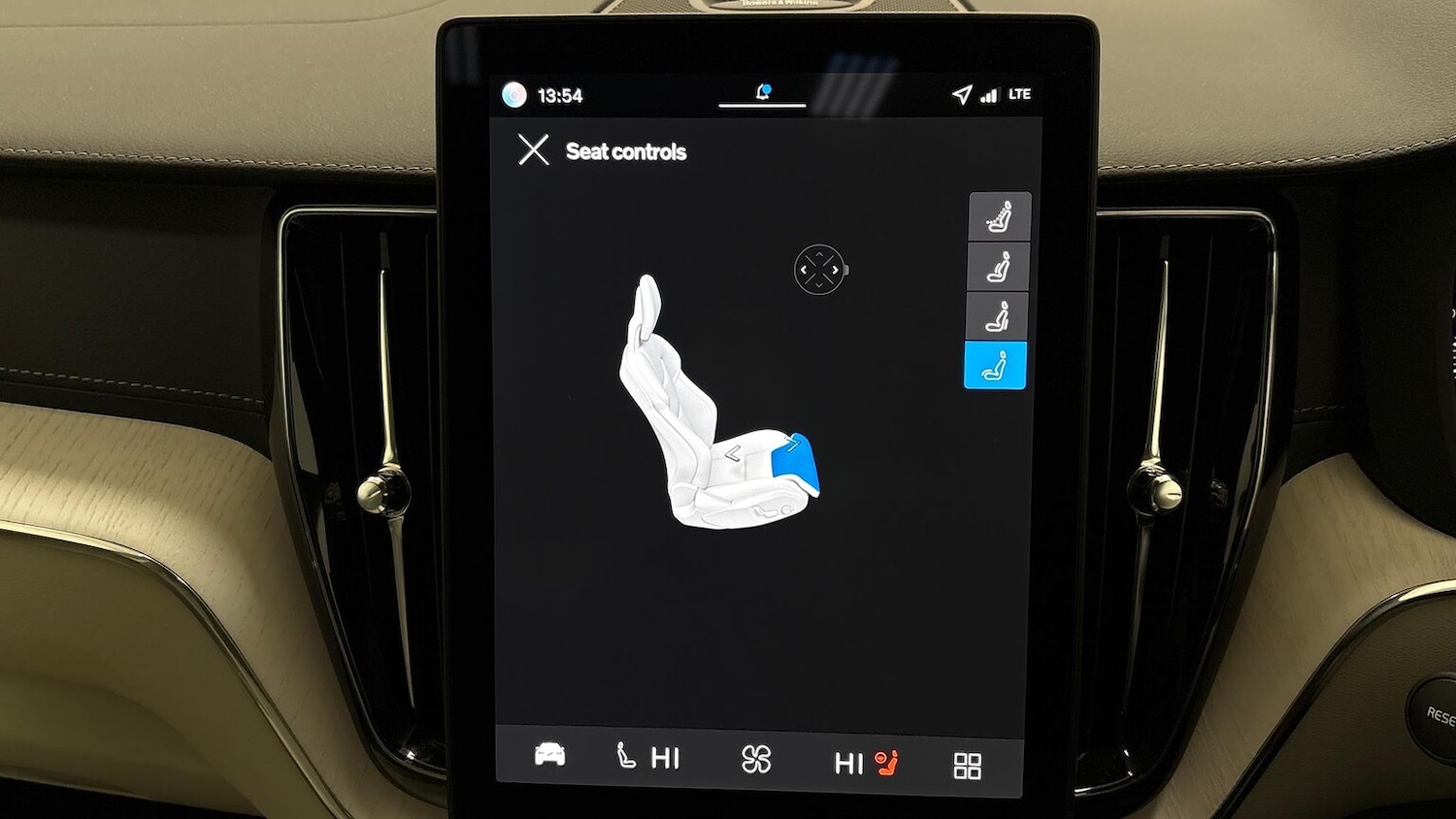 Used Volvo XC60 2025 for sale - 76863959: Photo 28