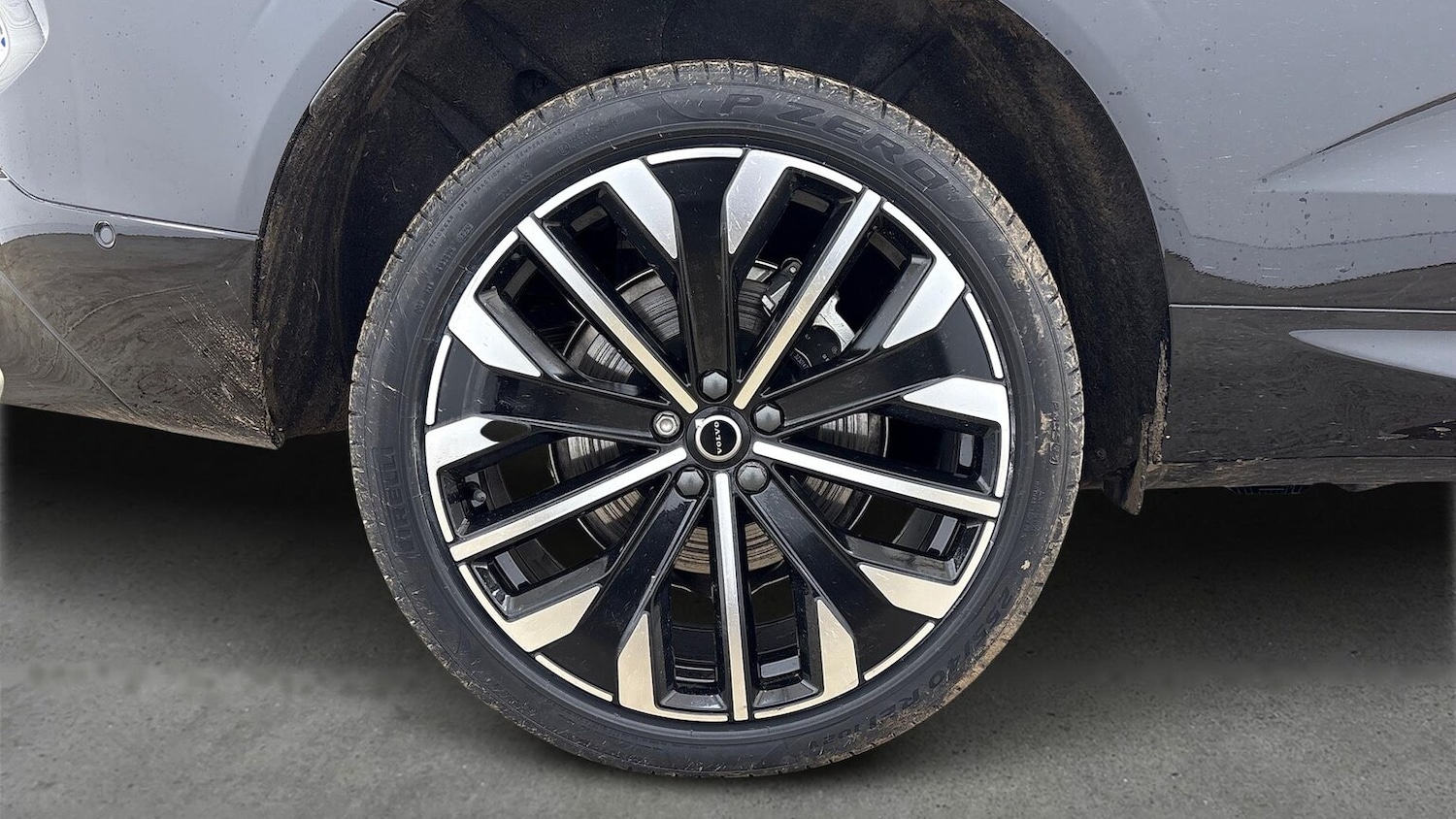 Used Volvo XC60 2025 for sale - 76863959: Photo 6