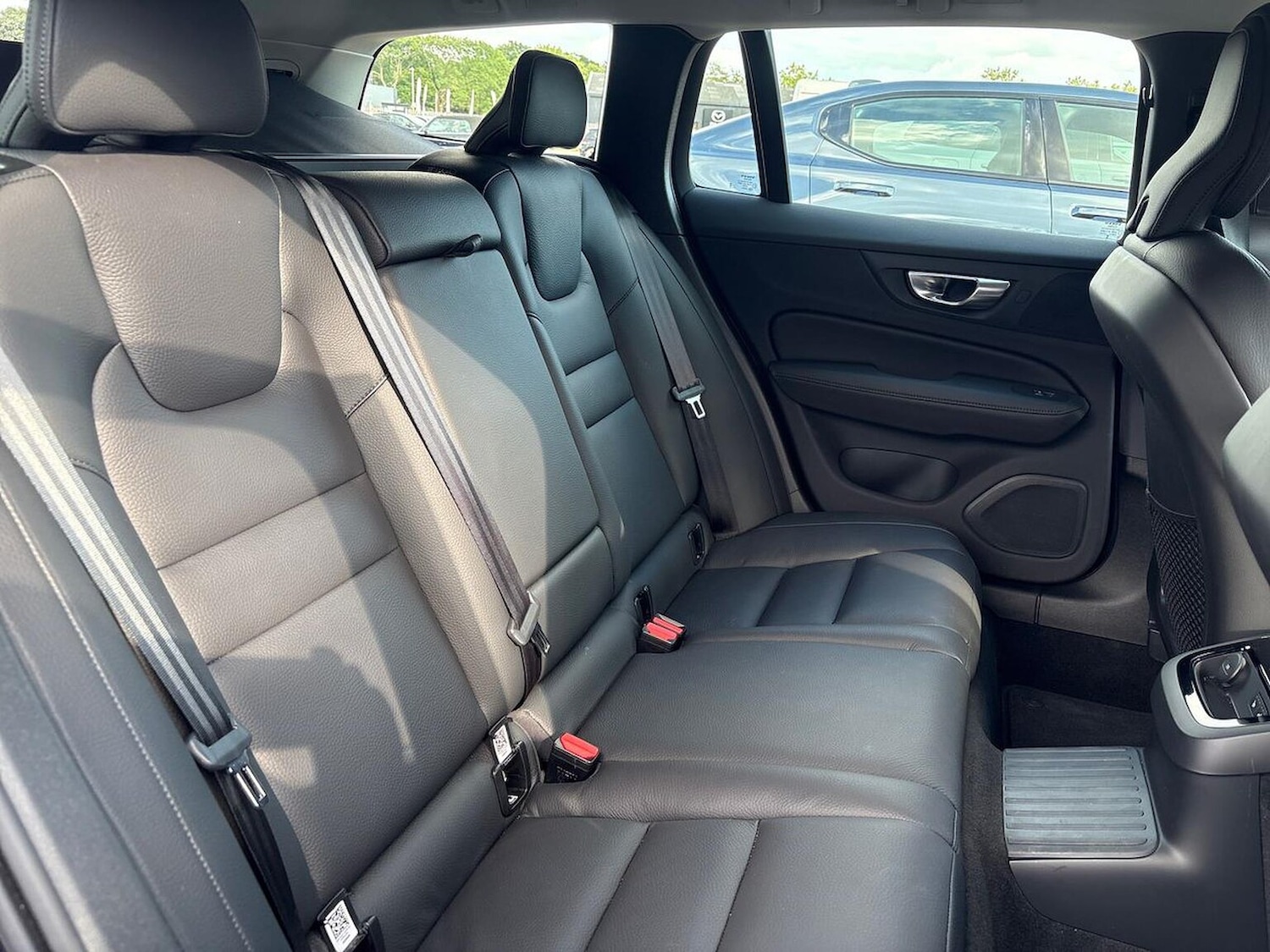 Used Volvo V60 2025 for sale - 76497365: Photo 16