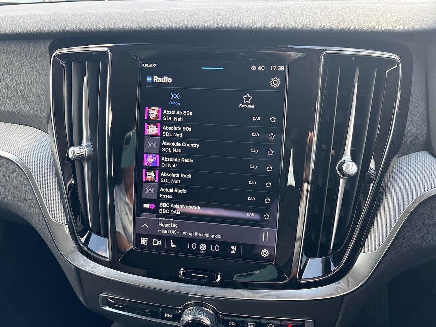 Used Volvo V60 2025 for sale - 76497365: Photo 25