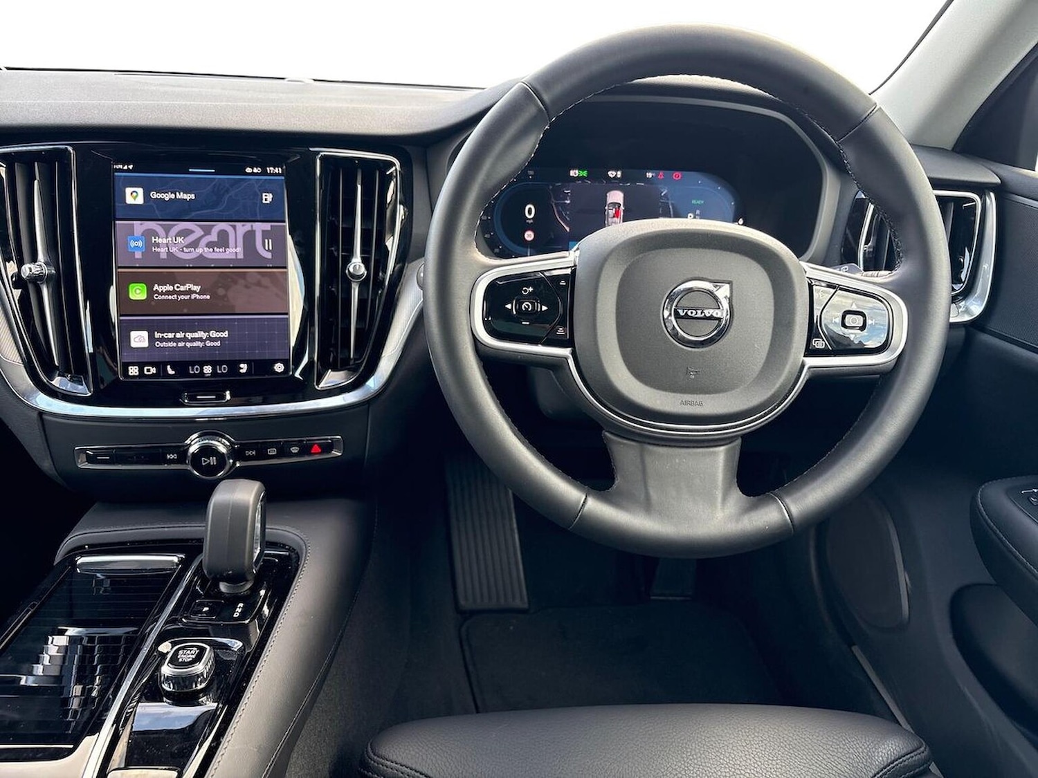 Used Volvo V60 2025 for sale - 76497365: Photo 9