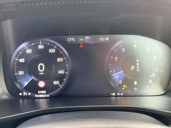 Used Volvo XC40 2021 for sale - 76179020: Photo 10