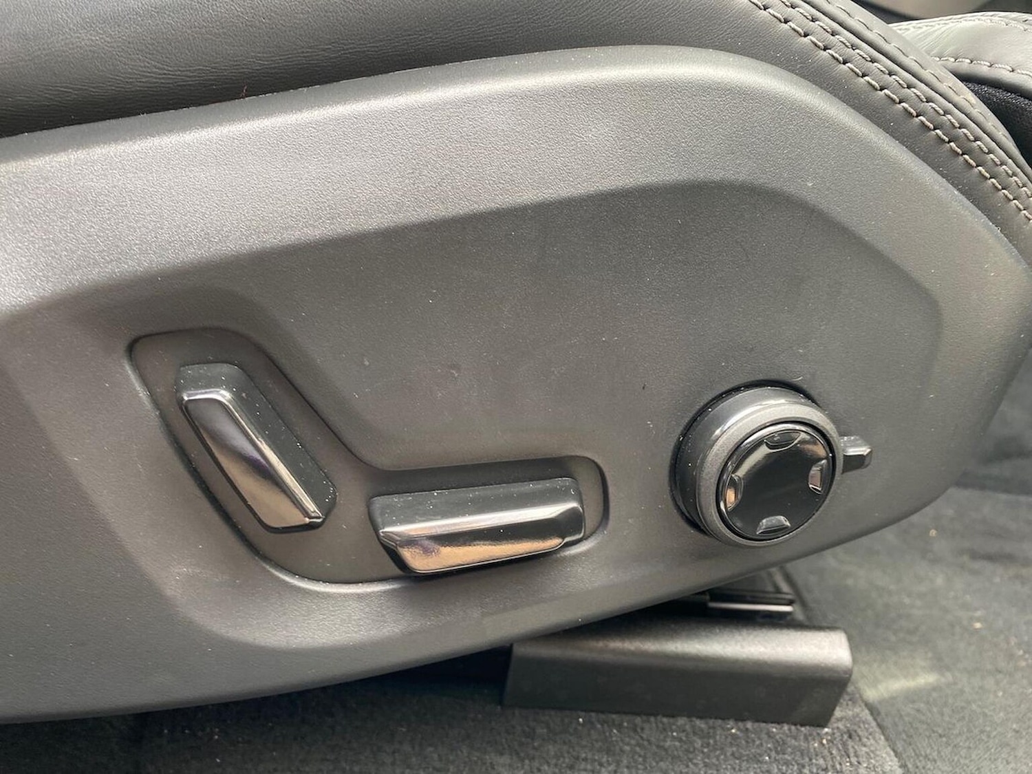 Used Volvo XC60 2025 for sale - 76845269: Photo 30