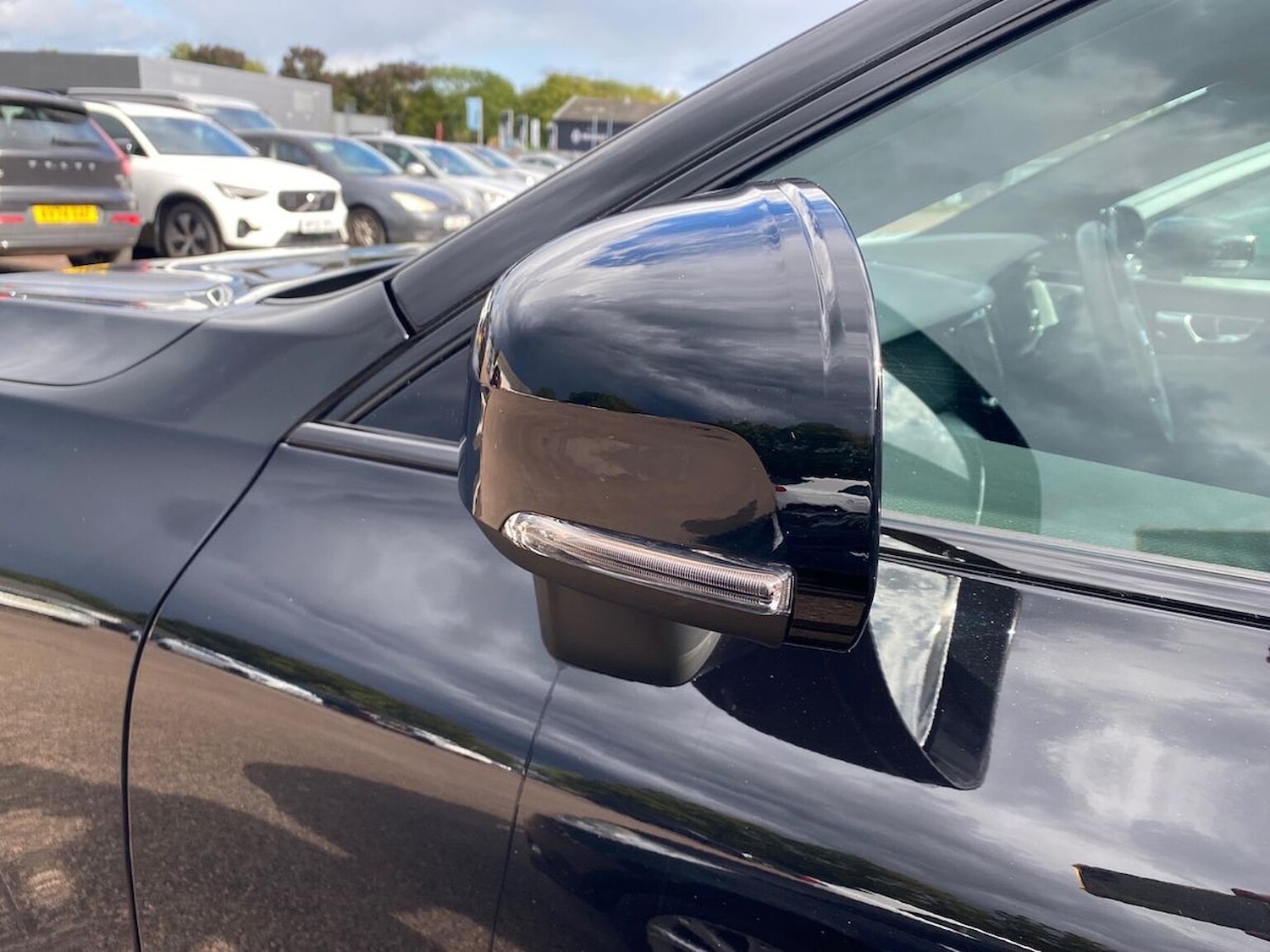 Used Volvo XC60 2025 for sale - 76845269: Photo 38