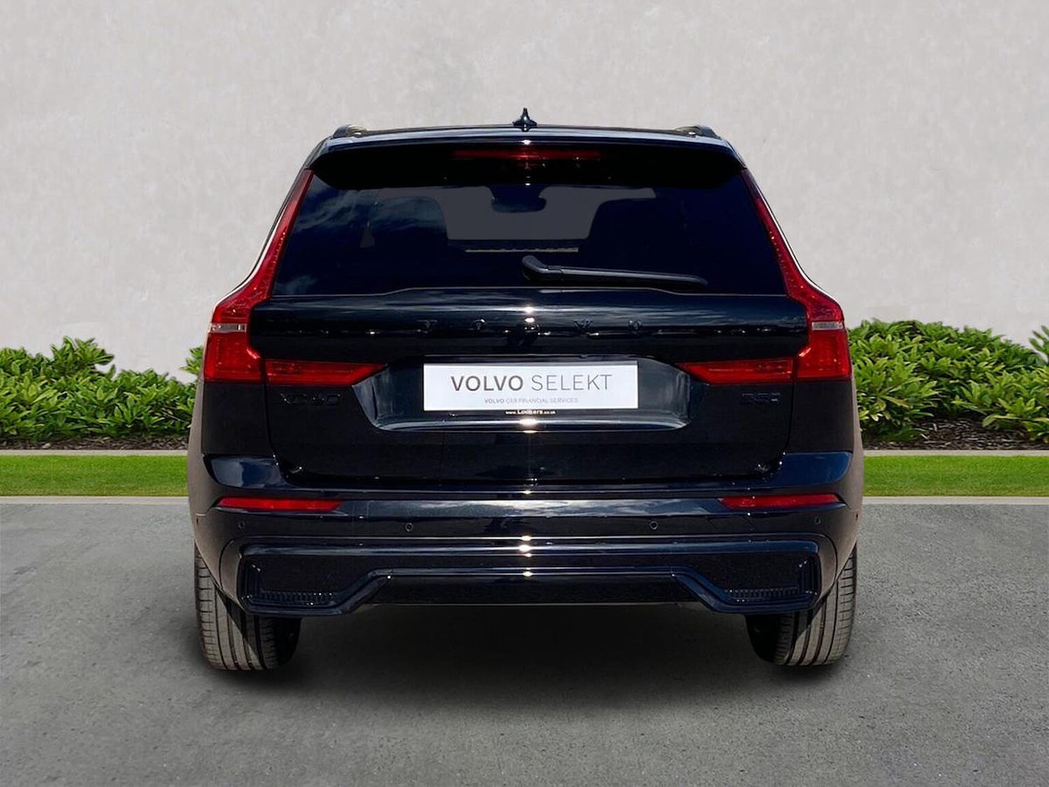 Used Volvo XC60 2025 for sale - 76845269: Photo 4