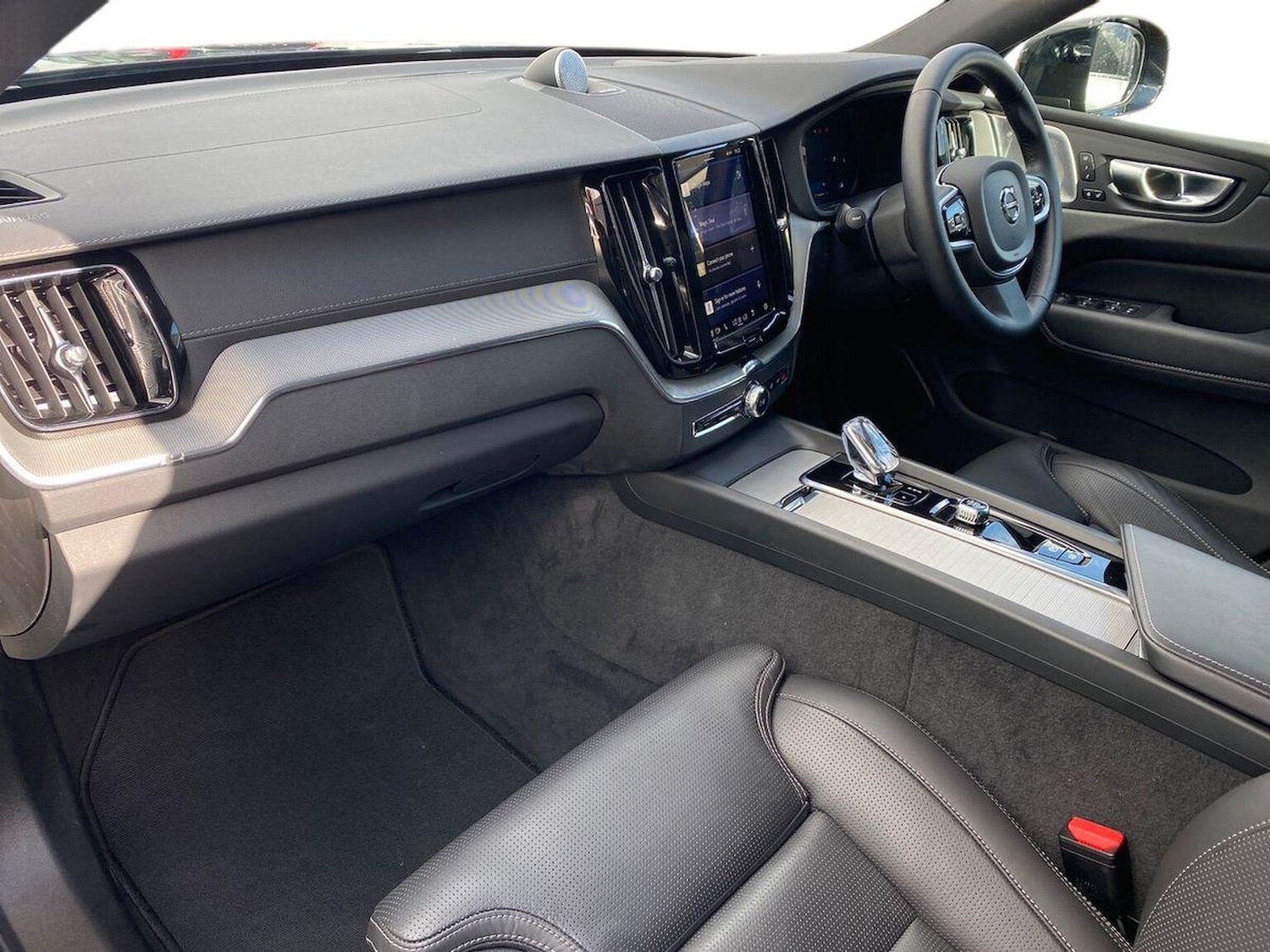 Used Volvo XC60 2025 for sale - 76845269: Photo 7