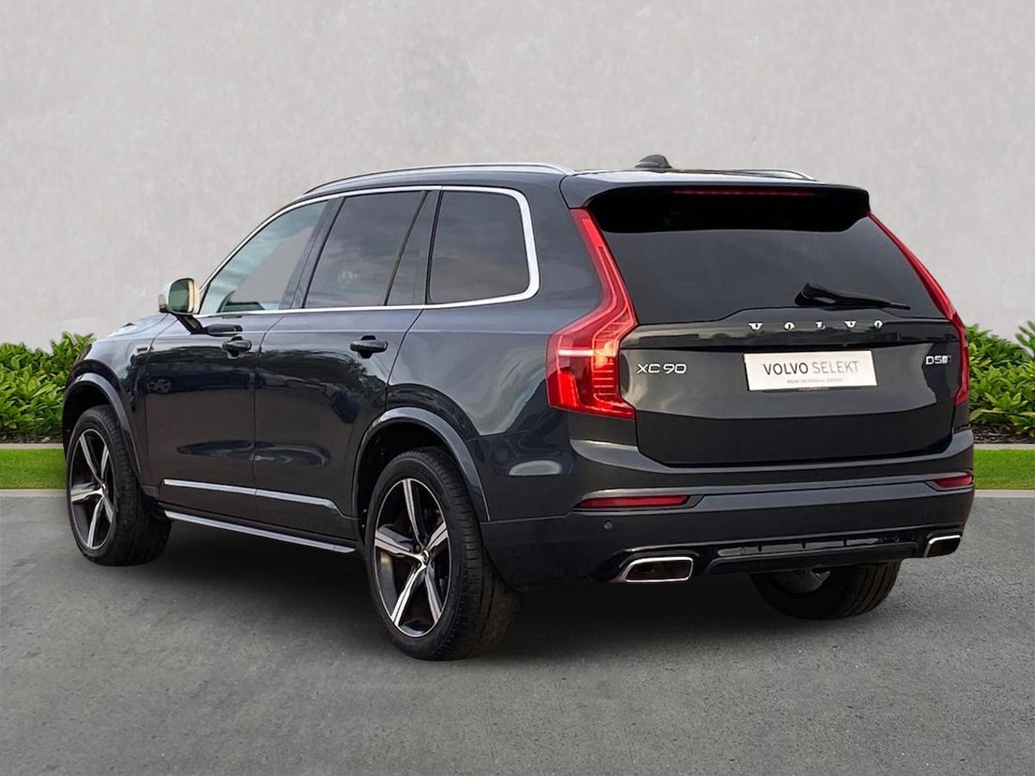 Used Volvo XC90 2018 for sale - 76490816: Photo 2