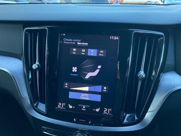 Used Volvo V60 2020 for sale - 76193200: Photo 12