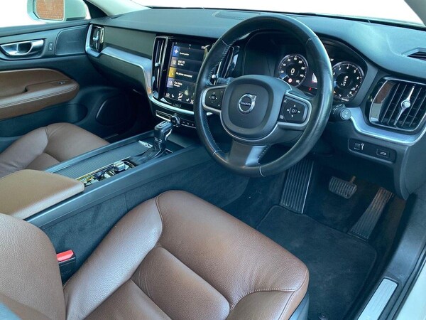Used Volvo V60 2020 for sale - 76193200: Photo 15