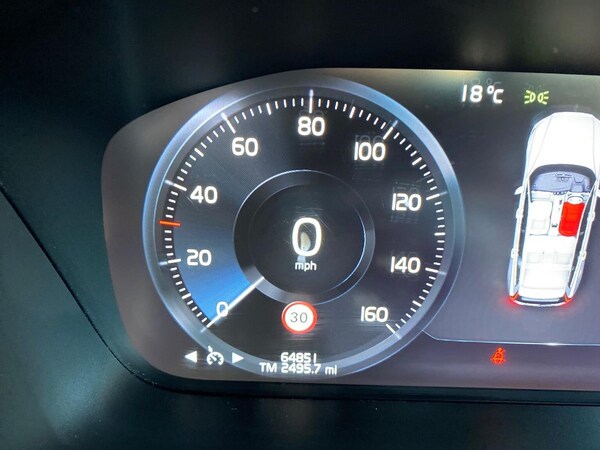 Used Volvo V60 2020 for sale - 76193200: Photo 32
