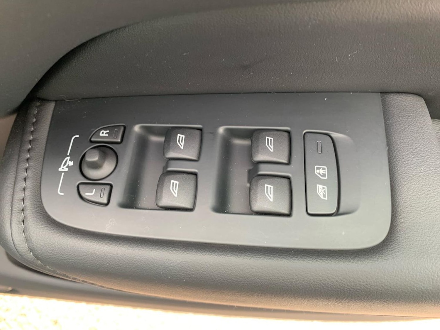 Used Volvo XC60 2022 for sale - 76179022: Photo 21