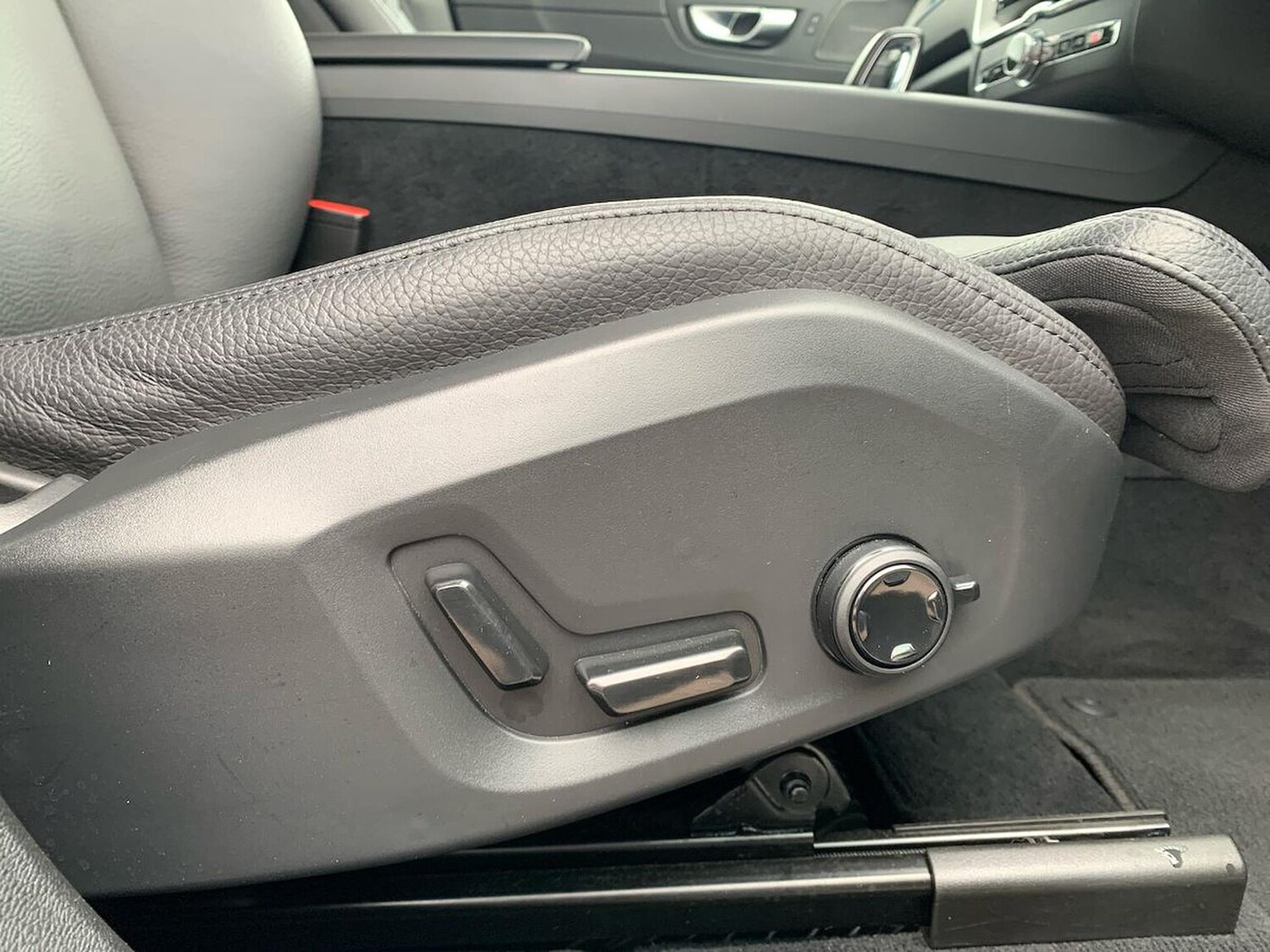 Used Volvo XC60 2022 for sale - 76179022: Photo 29