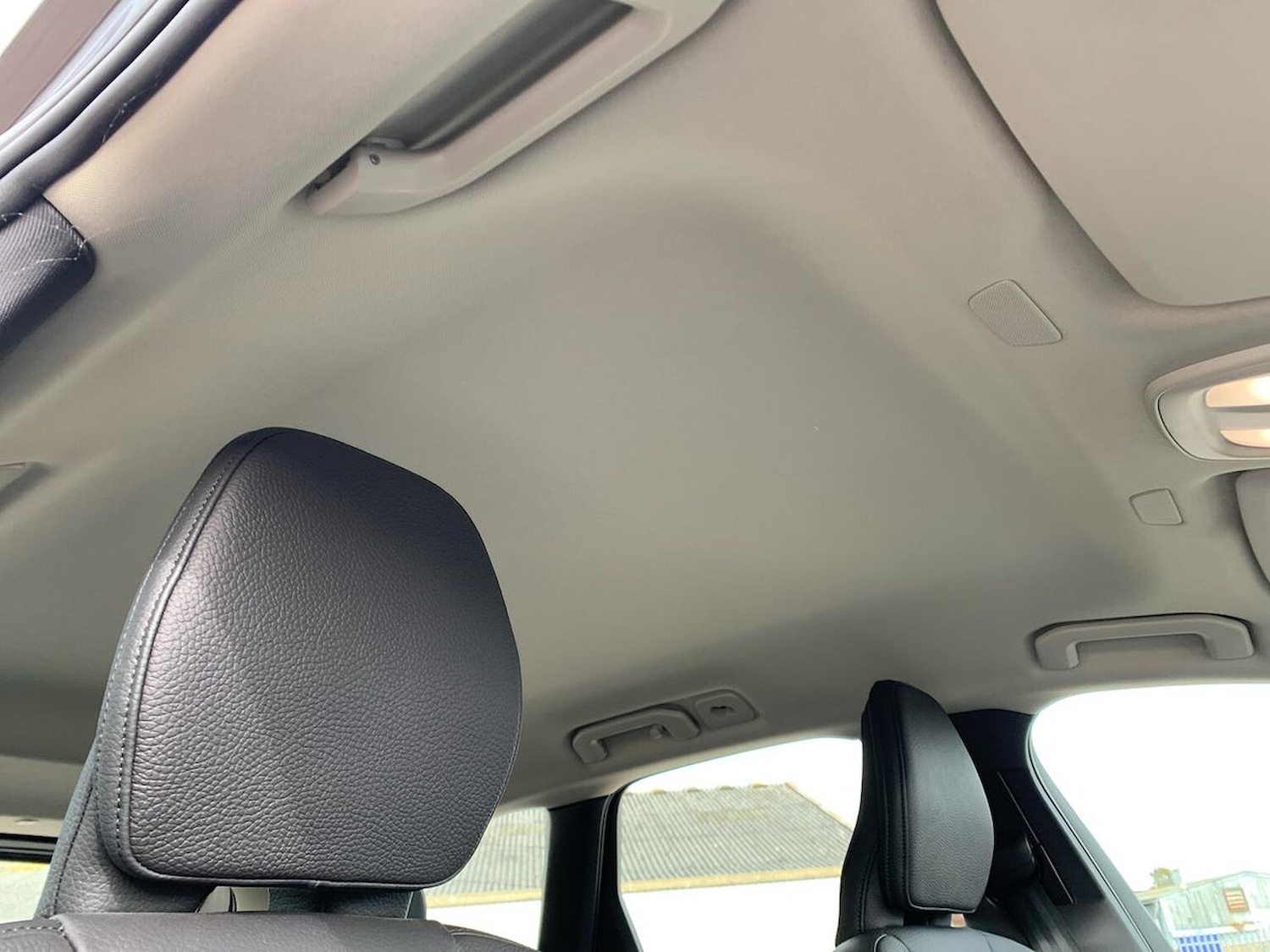 Used Volvo XC60 2022 for sale - 76179022: Photo 31