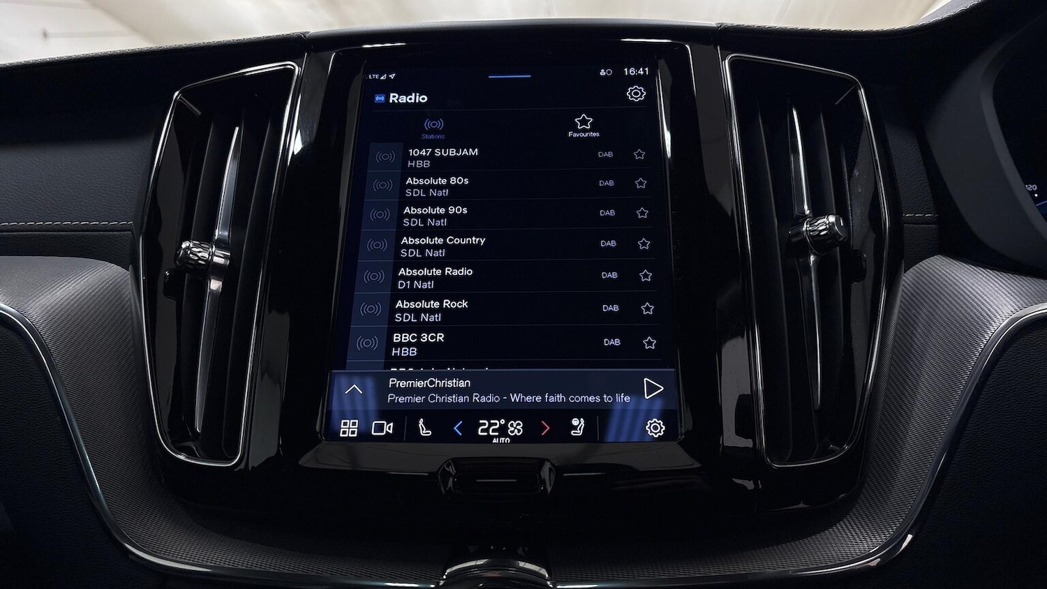 Used Volvo XC60 2022 for sale - 76969038: Photo 11