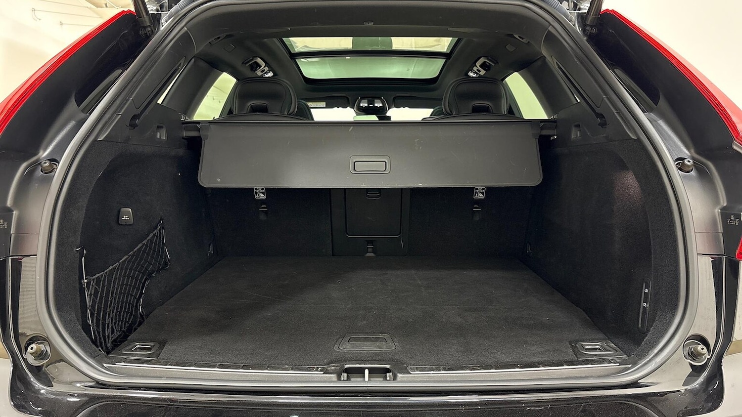 Used Volvo XC60 2022 for sale - 76969038: Photo 17