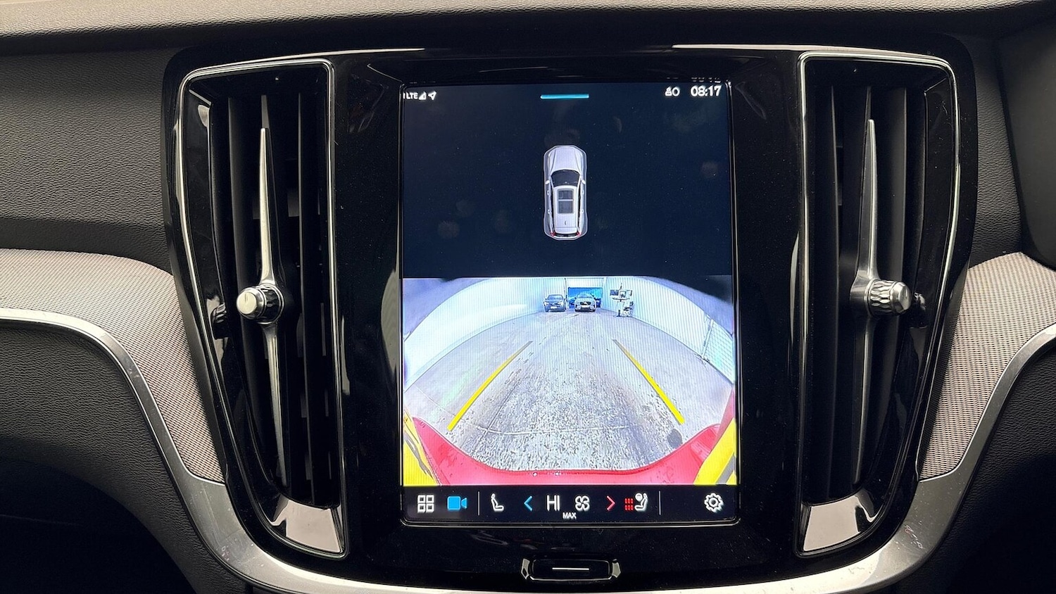 Used Volvo V60 2025 for sale - 77715387: Photo 23