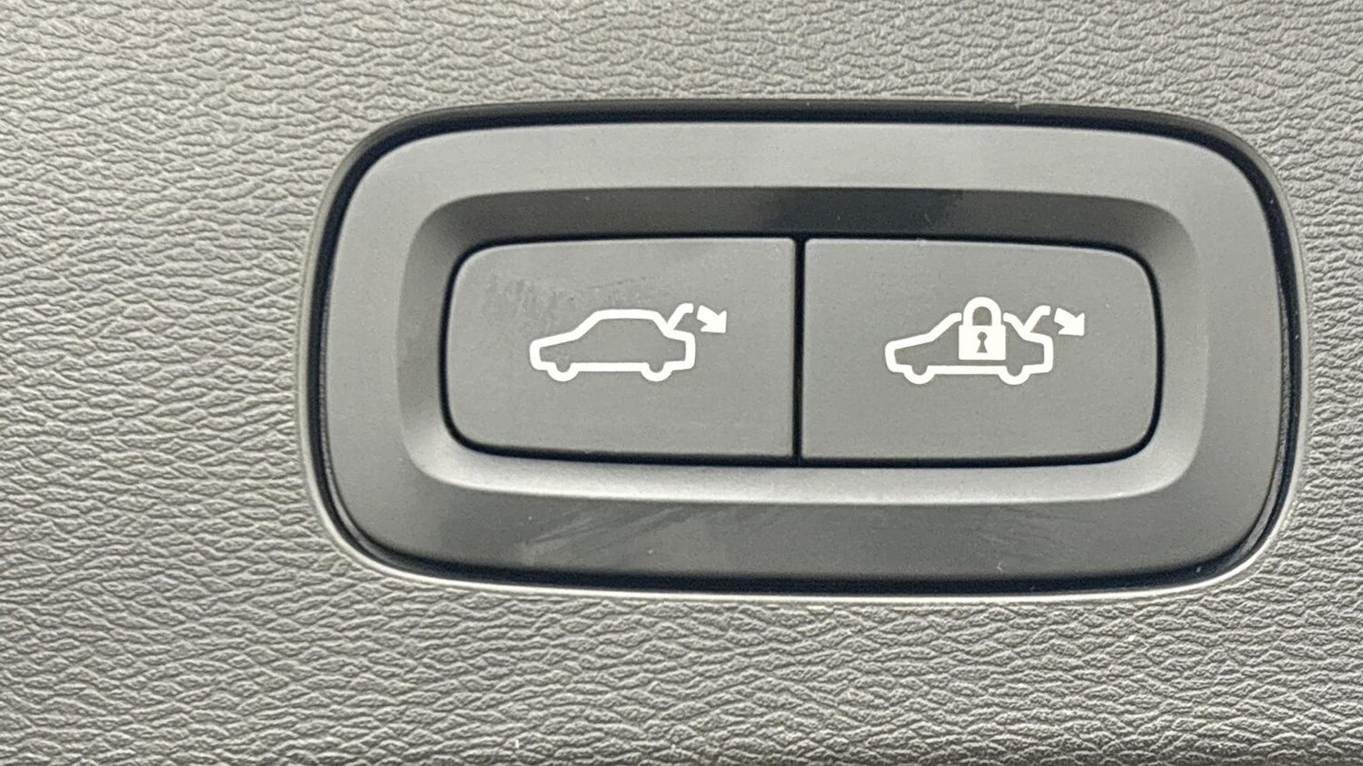 Used Volvo V60 2025 for sale - 77715387: Photo 26