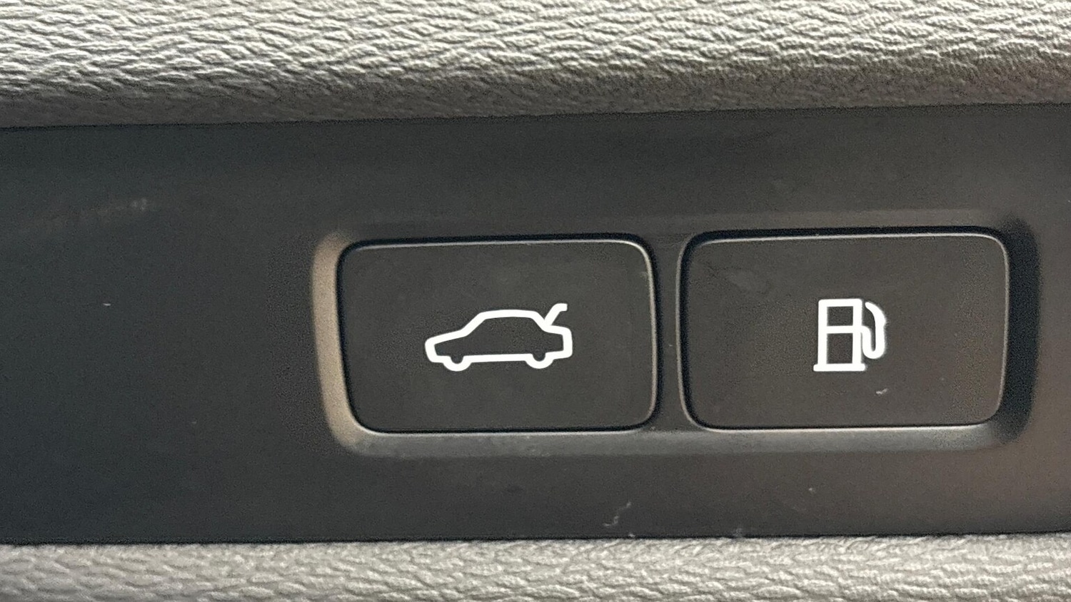 Used Volvo V60 2025 for sale - 77715387: Photo 37