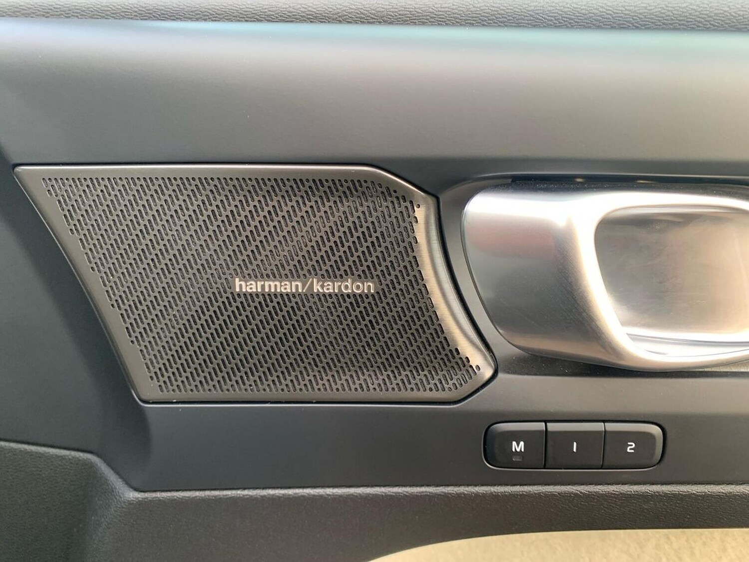 Used Volvo XC40 2025 for sale - 76422380: Photo 27