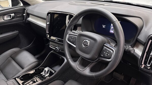 Used Volvo XC40 2024 for sale - 76207469: Photo 10