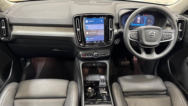 Used Volvo XC40 2024 for sale - 76207469: Photo 11
