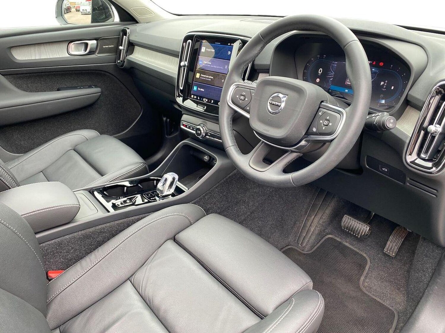 Used Volvo XC40 2024 for sale - 76207469: Photo 15