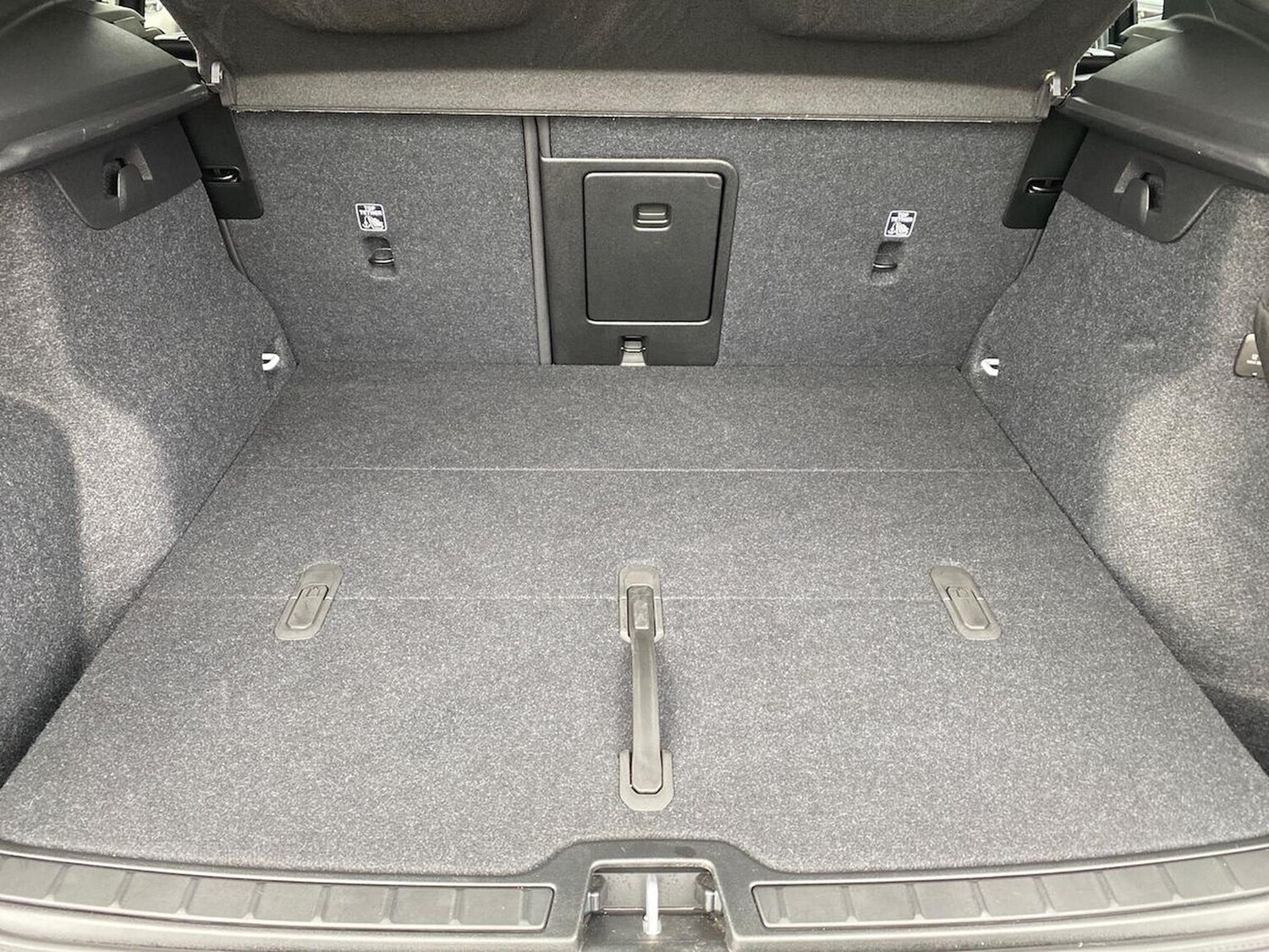 Used Volvo XC40 2024 for sale - 76207469: Photo 17