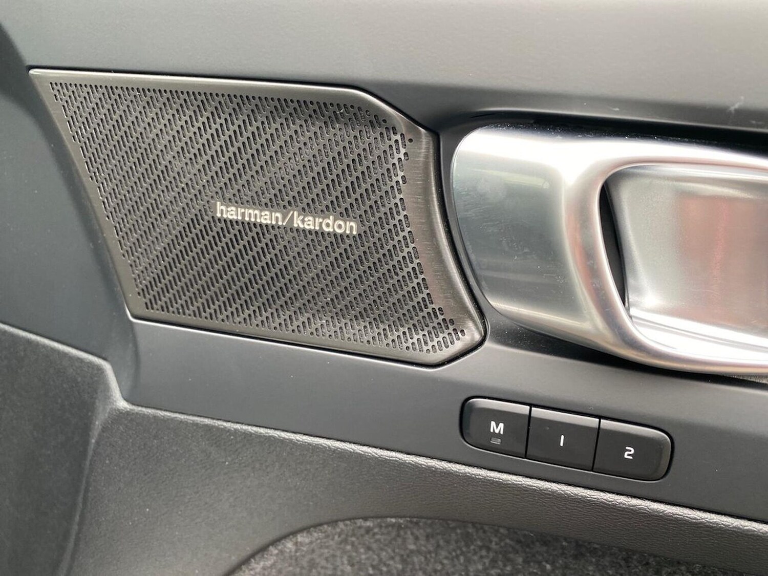 Used Volvo XC40 2024 for sale - 76207469: Photo 31