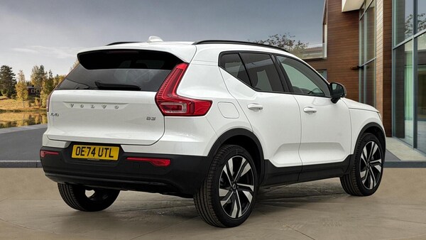 Used Volvo XC40 2024 for sale - 76207469: Photo 3