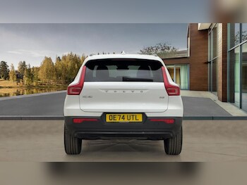 Used Volvo XC40 2024 for sale - 76207469: Photo 4