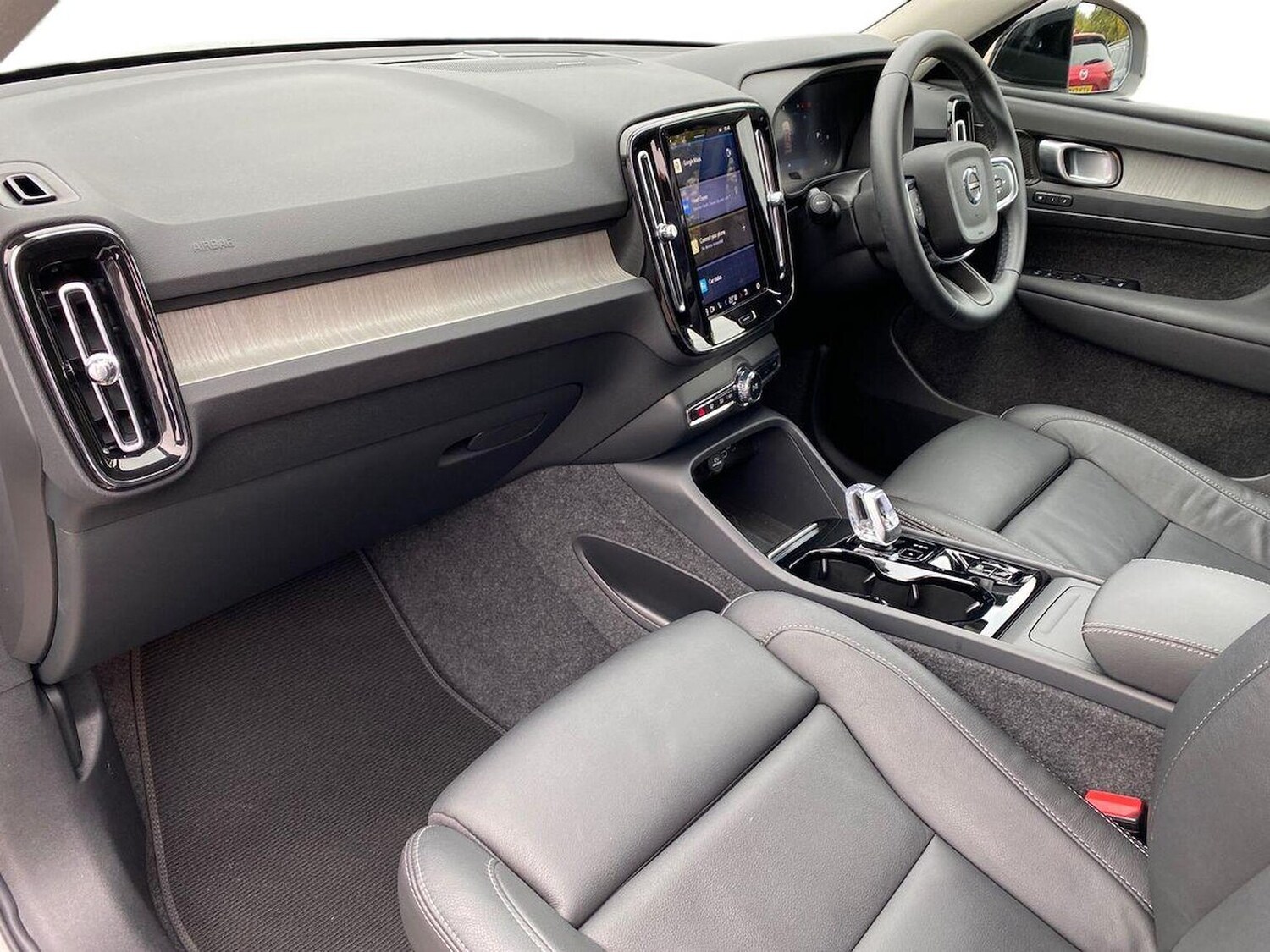 Used Volvo XC40 2024 for sale - 76207469: Photo 7