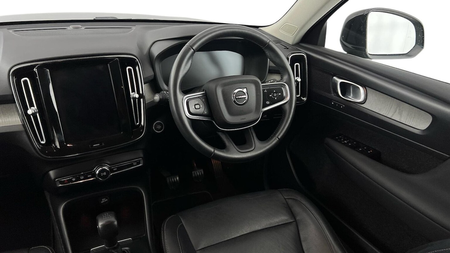 Used Volvo XC40 2020 for sale - 76725924: Photo 5