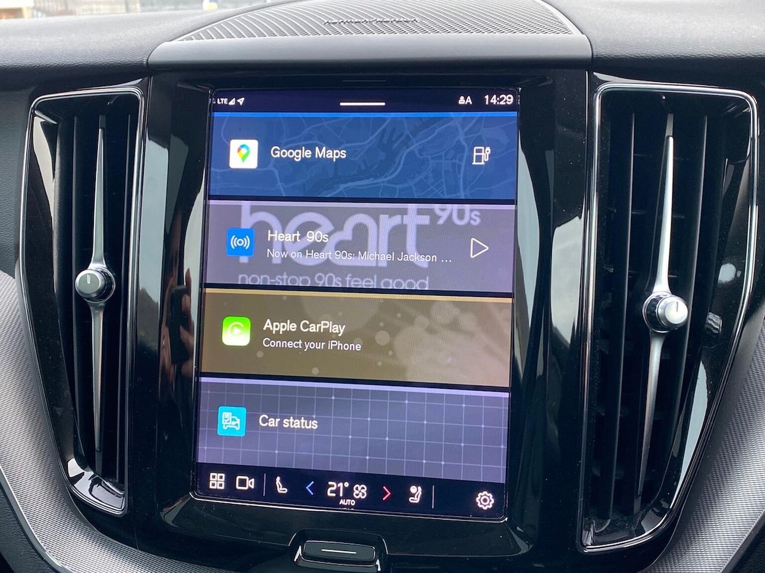 Used Volvo XC60 2022 for sale - 76974569: Photo 11