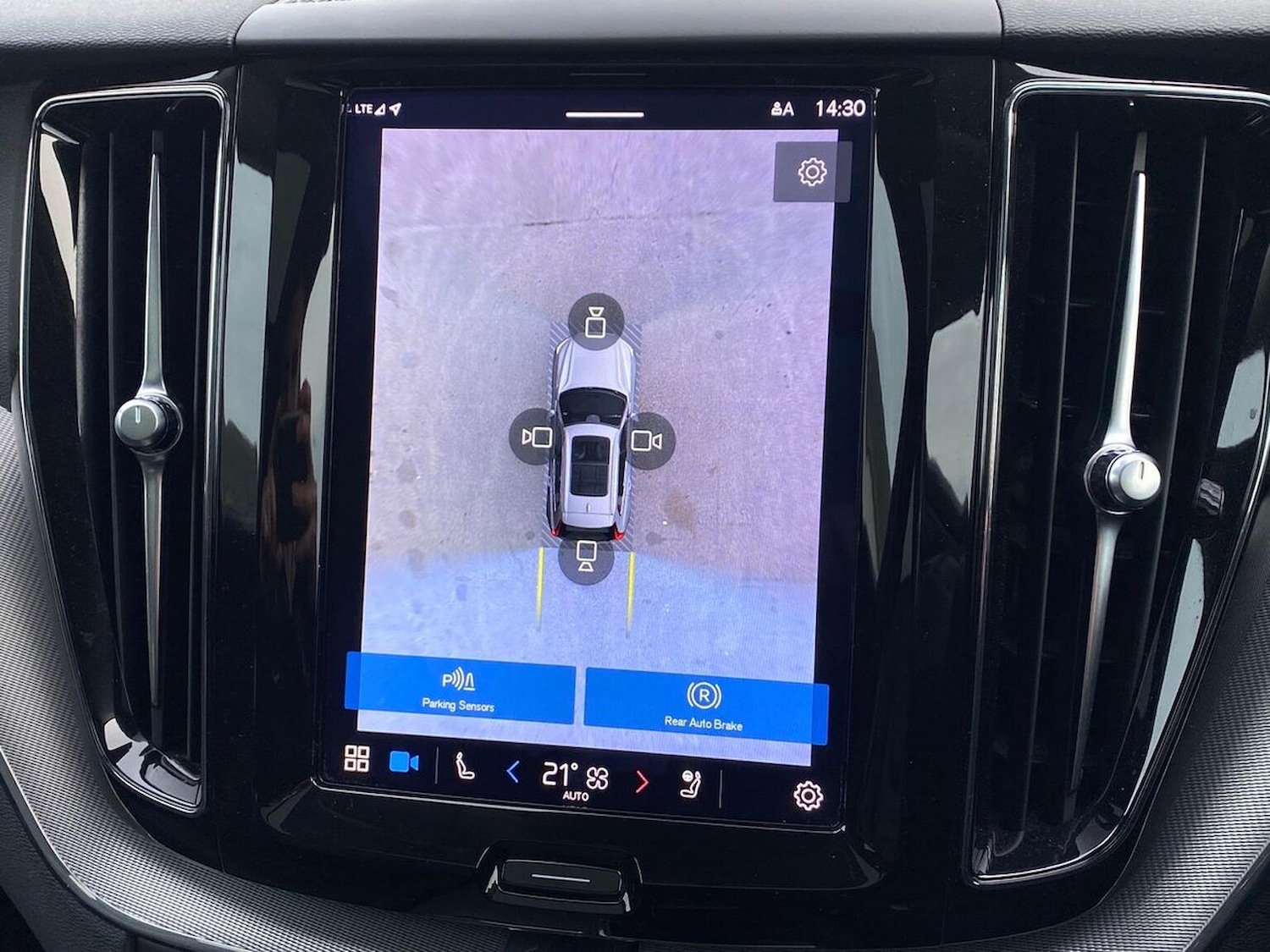 Used Volvo XC60 2022 for sale - 76974569: Photo 23