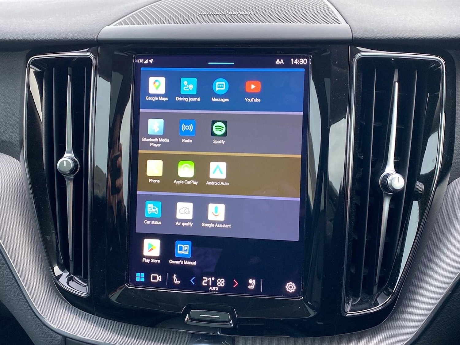 Used Volvo XC60 2022 for sale - 76974569: Photo 25