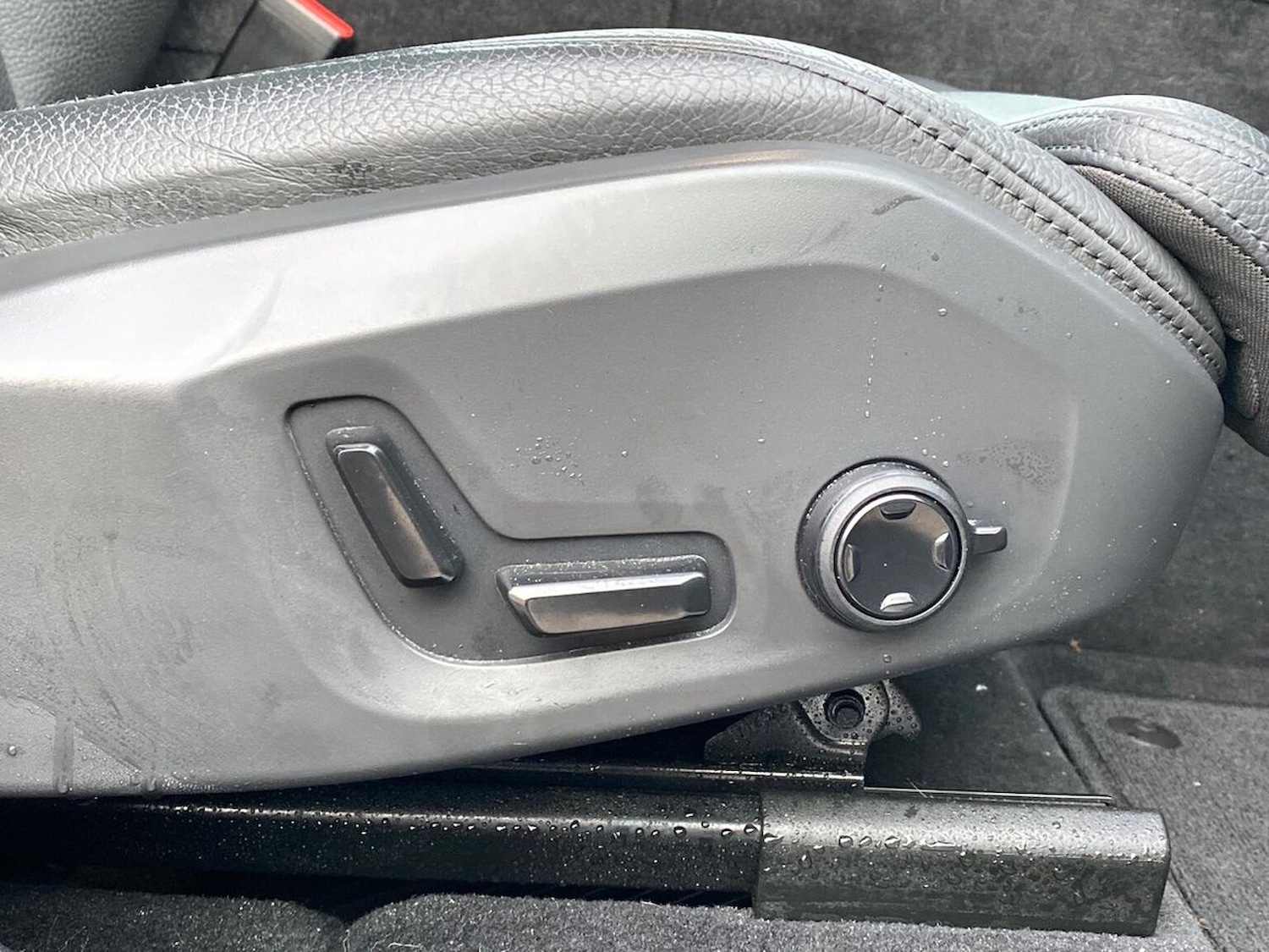 Used Volvo XC60 2022 for sale - 76974569: Photo 30