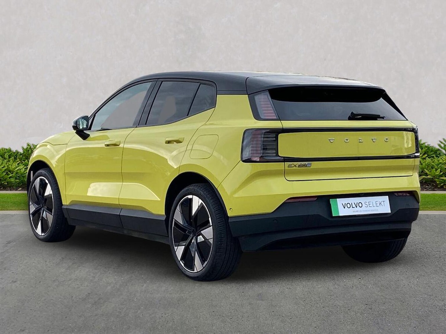 Used Volvo EX30 2025 for sale - 77888645: Photo 2