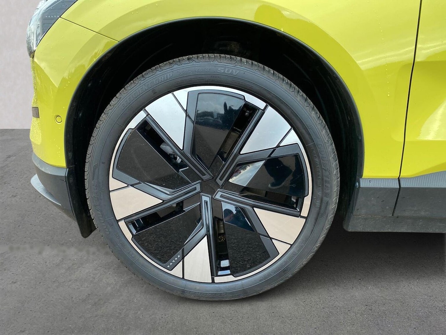 Used Volvo EX30 2025 for sale - 77888645: Photo 6