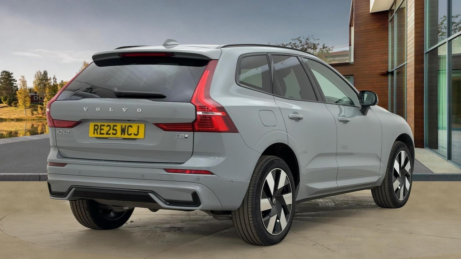 Used Volvo XC60 2025 for sale - 76439812: Photo 3