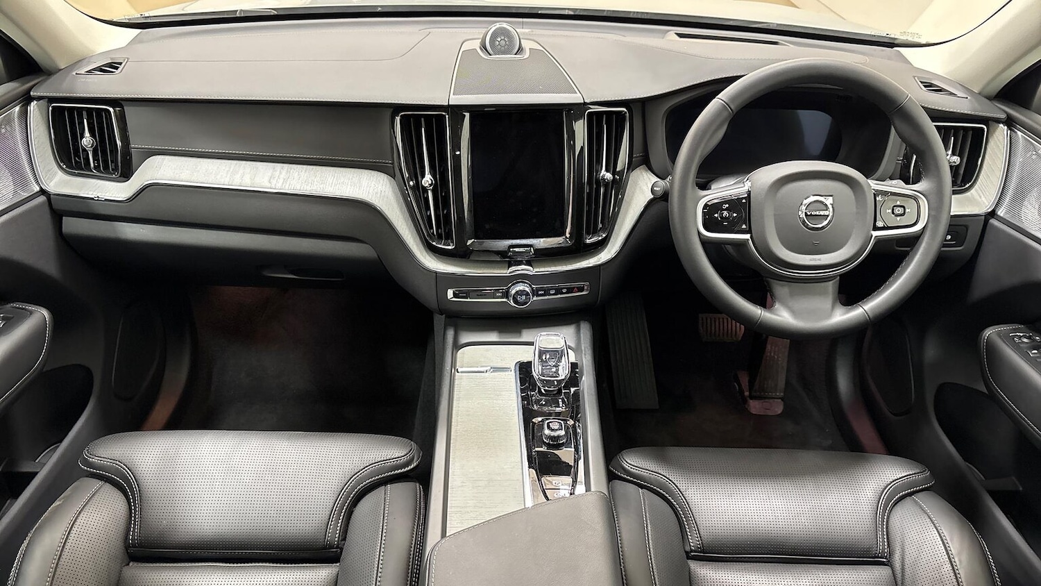 Used Volvo XC60 2025 for sale - 76439812: Photo 7