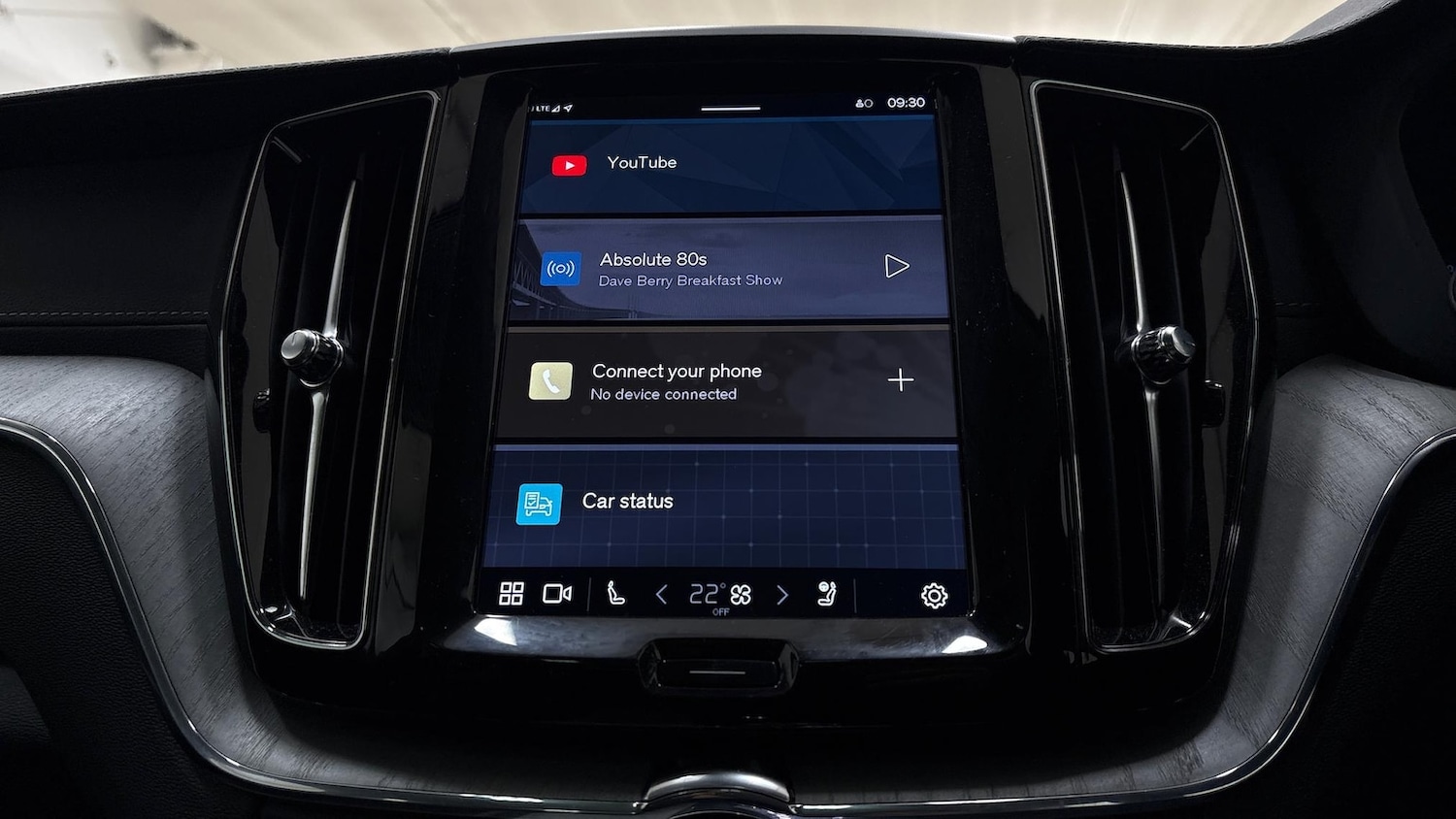 Used Volvo XC60 2025 for sale - 76439812: Photo 8