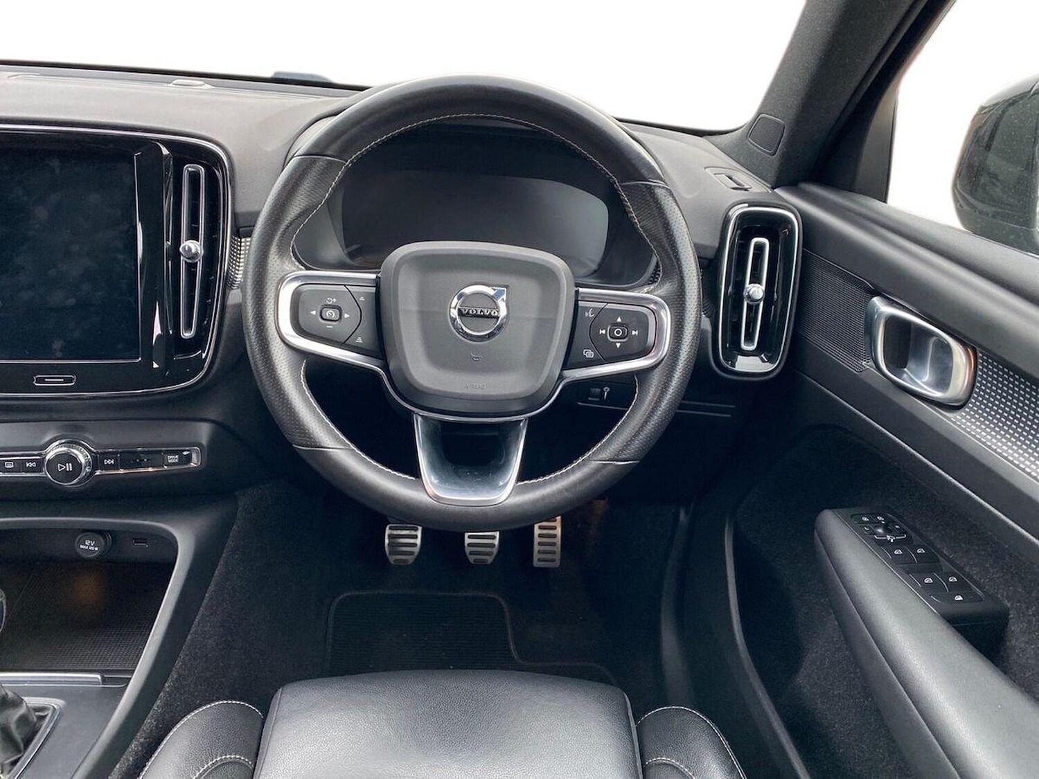 Used Volvo XC40 2020 for sale - 76497350: Photo 11