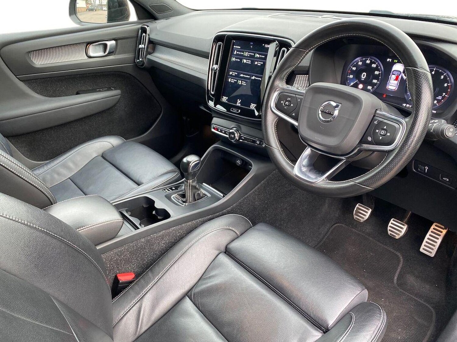 Used Volvo XC40 2020 for sale - 76497350: Photo 17